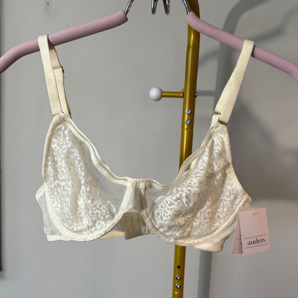 Auden Lace Underwire Bra in Cream/Off-White NWT 36B